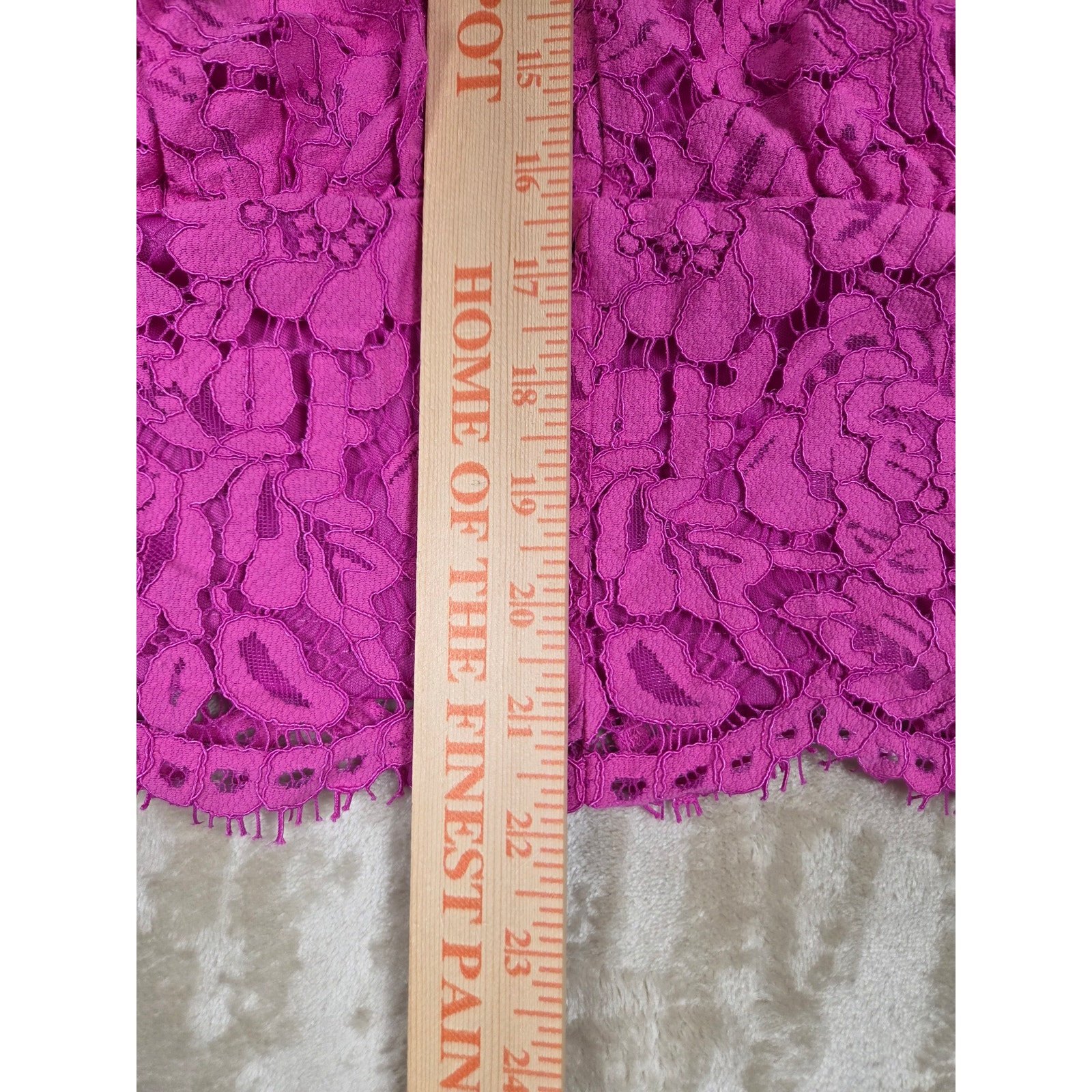 Fashion To Figure Magenta Pink Floral Lace V-Neck Crop Top Blouse 3x Plus — image 7 of 8